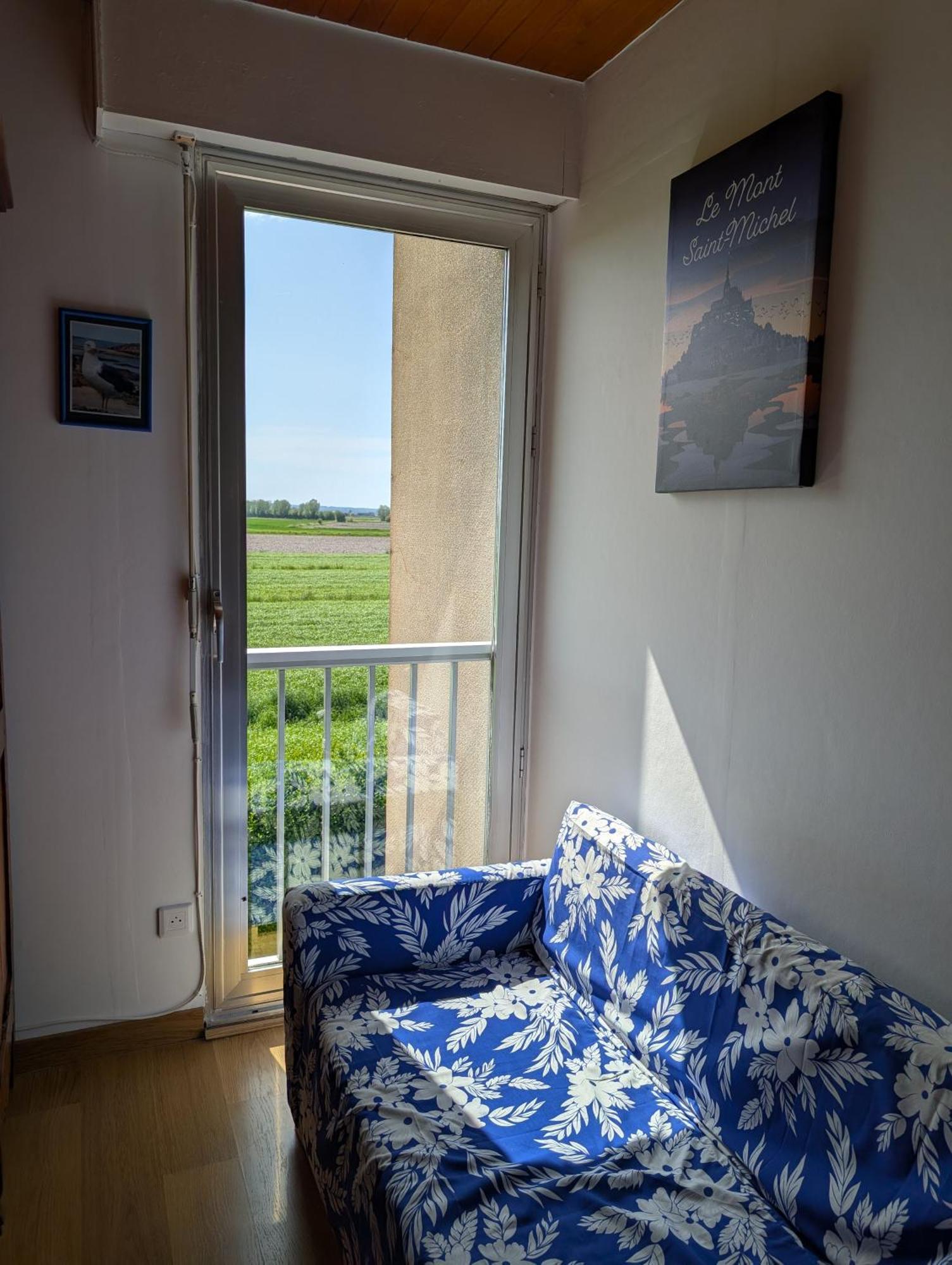 ユイヌ・シュル・メール A L Ombre Du Mont Saint Michel Bed & Breakfast エクステリア 写真