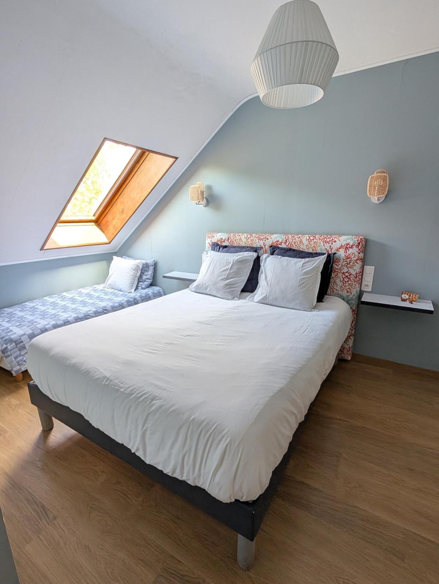 ユイヌ・シュル・メール A L Ombre Du Mont Saint Michel Bed & Breakfast エクステリア 写真