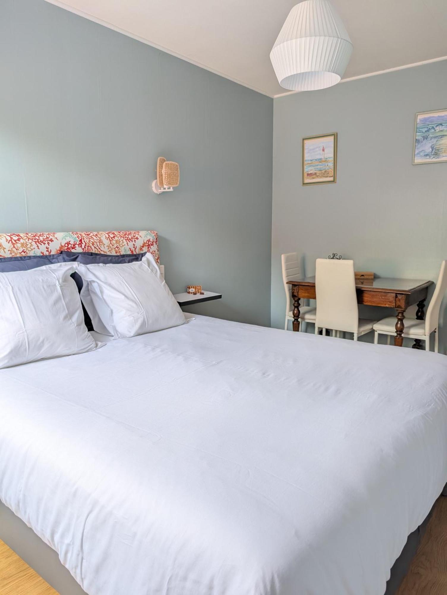 ユイヌ・シュル・メール A L Ombre Du Mont Saint Michel Bed & Breakfast エクステリア 写真