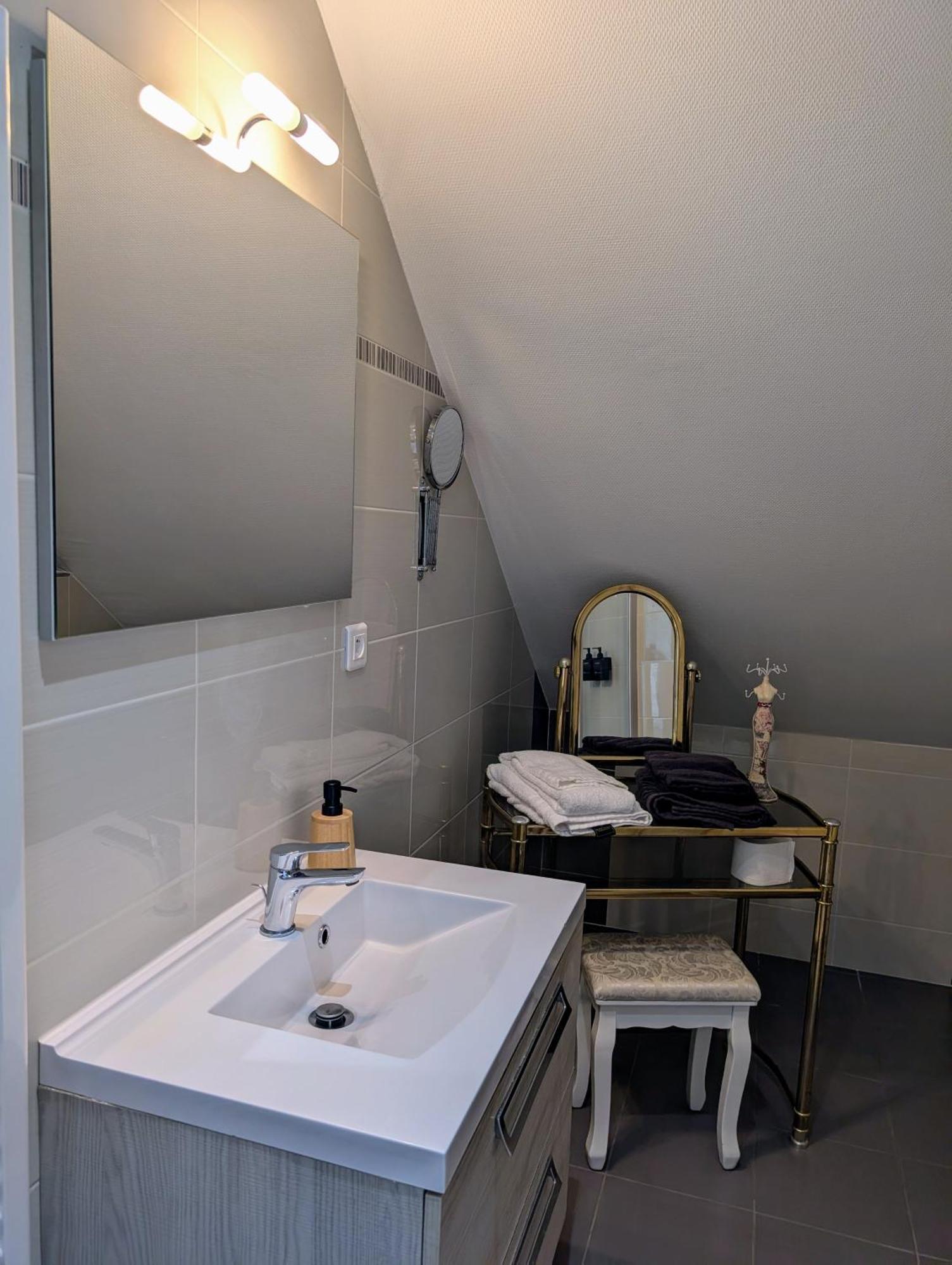 ユイヌ・シュル・メール A L Ombre Du Mont Saint Michel Bed & Breakfast エクステリア 写真
